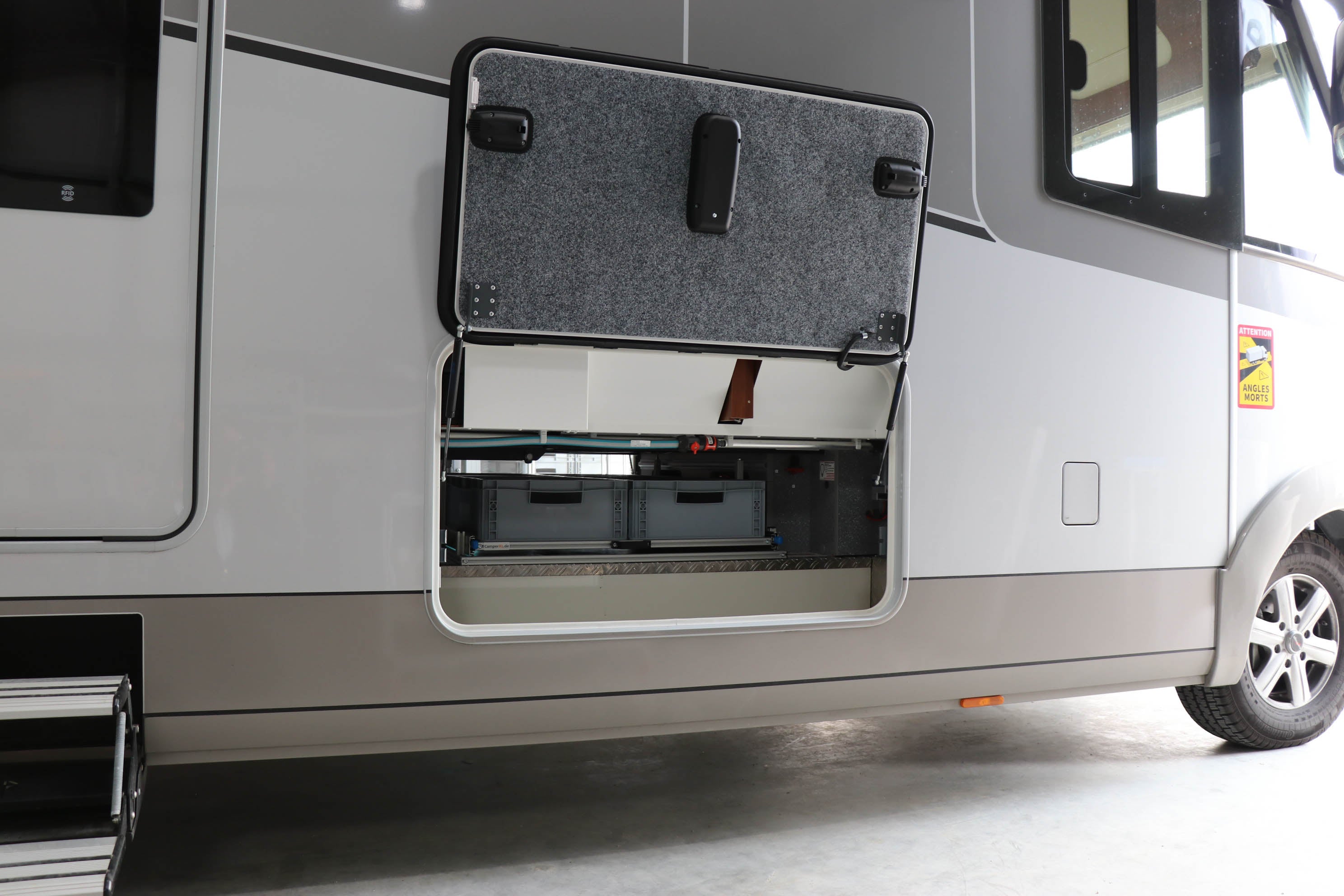 Doppelbodenauszug 1200mm x 800mm